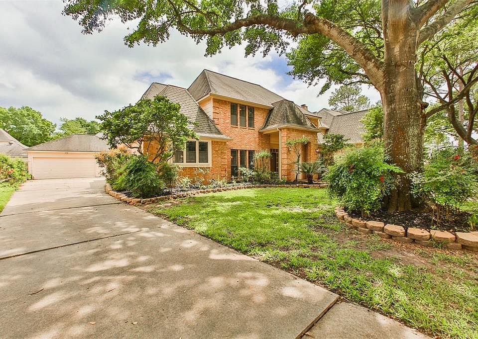 1st image of 1719 Oak Royal Dr