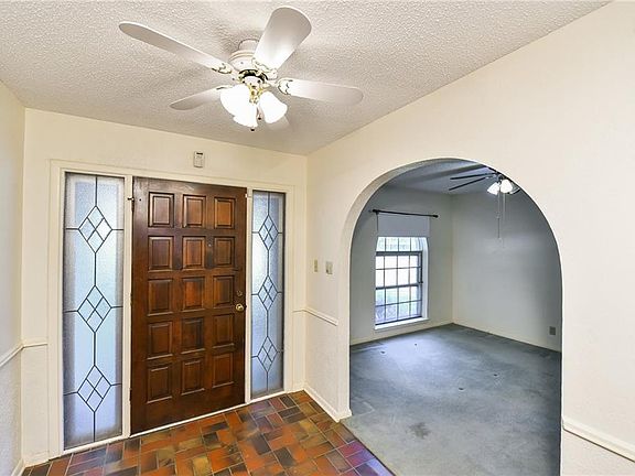 5th image of 3601 Fenton Ave