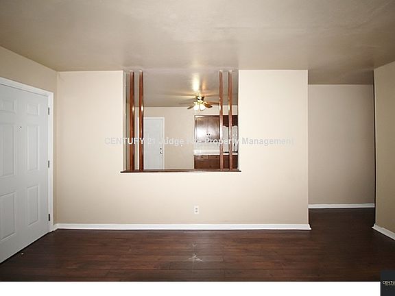 4th image of 5433 Farnsworth Ave