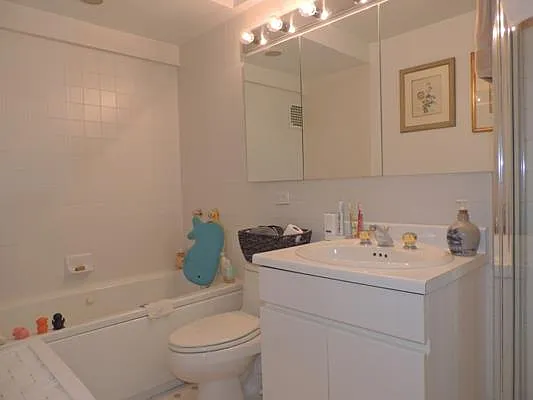 Rented by essential NEW YORK Real Estate | media 38