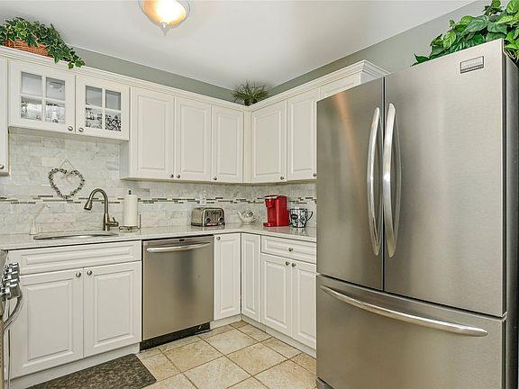 5th image of 120 Owls Nest Ct