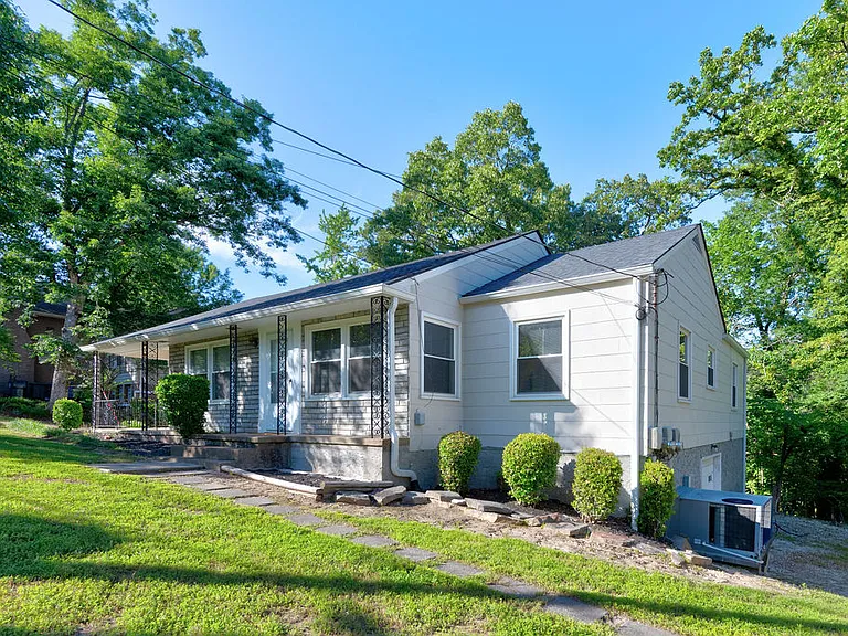 1273 Duane Rd — Photo 3