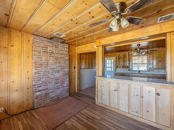 4th image of 549 County Road 4699