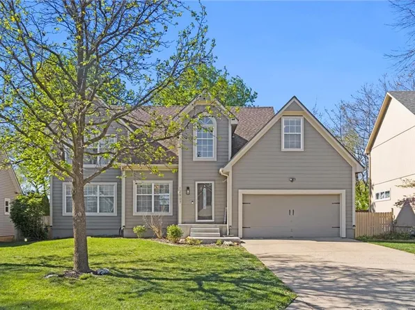 12807 W 61st Ter, Shawnee, KS 66216