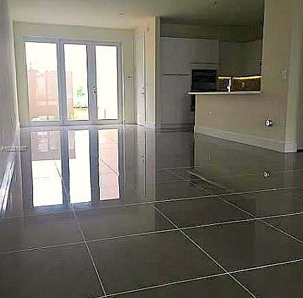 5th image of 10468 NW 66th St