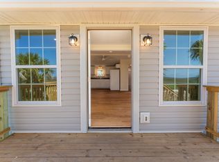 10399 Shark Rd E, Jacksonville, FL 32226