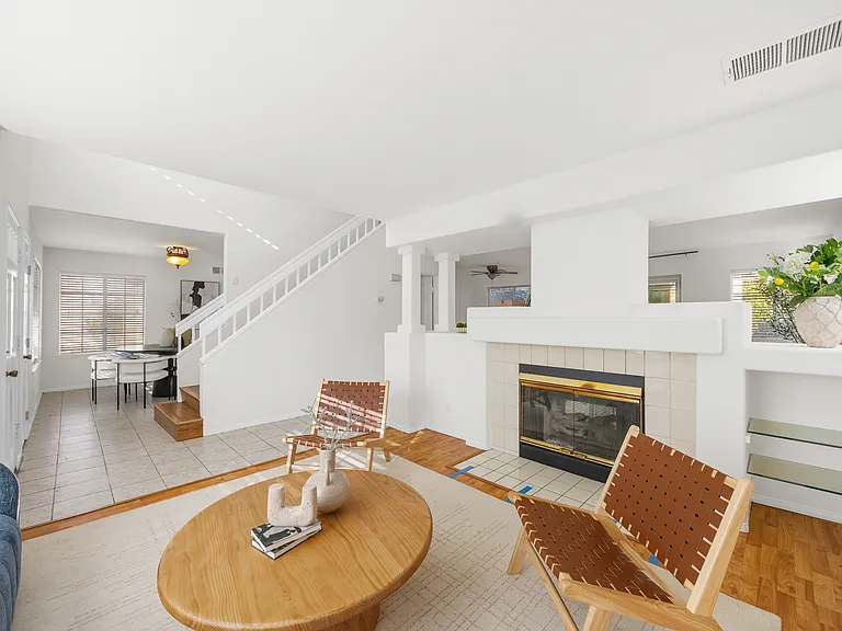 16 Santa Clara St #1 — Photo 3
