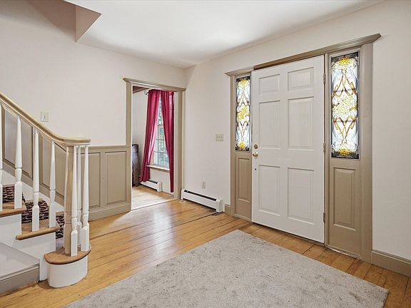 4th image of 74 John Ln