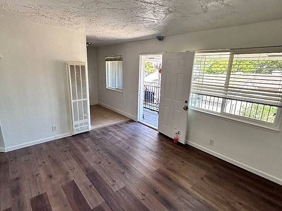 2nd image of 2382 Boxwood St APT 6