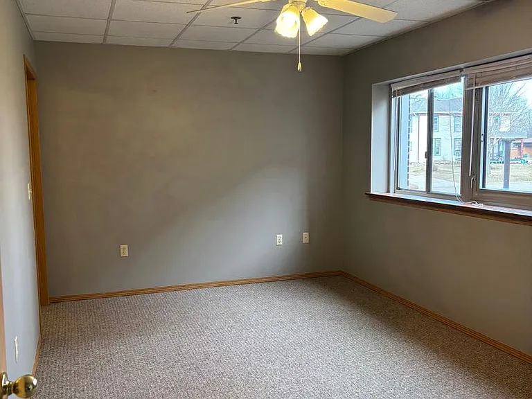 109 E Luverne St — Photo 9