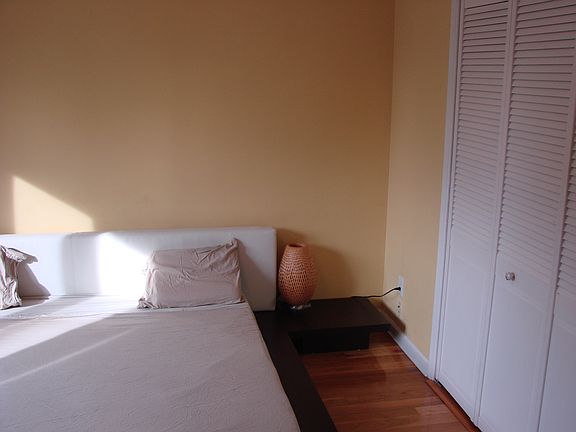 Bed room 1