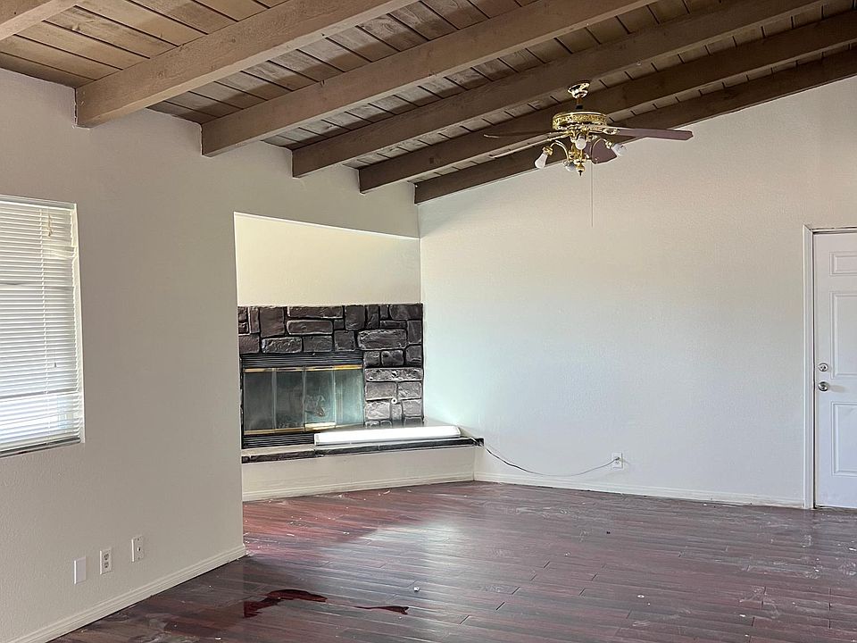1st image of 18950 Centennial St