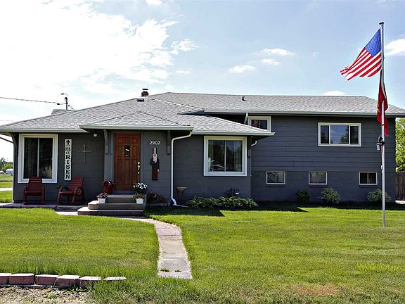 2nd image of 2902 S Oak St