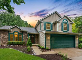 341 W Bristol Ct, Bloomingdale, IL