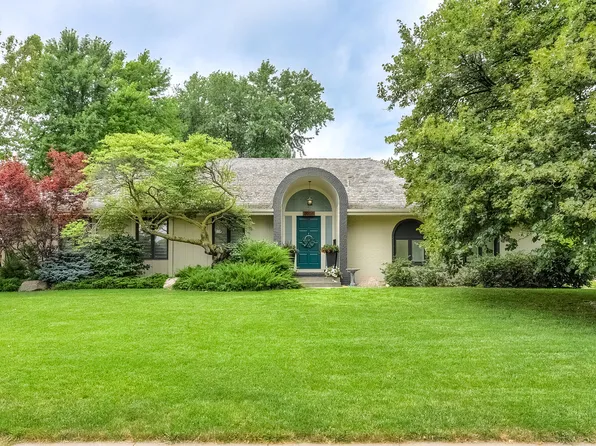 2006 S 130th St, Omaha, NE 68144