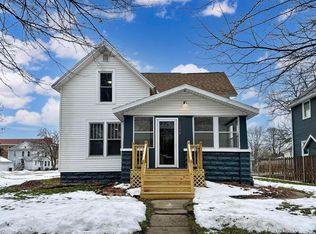 1104 Bluff St, Cedar Falls, IA 50613