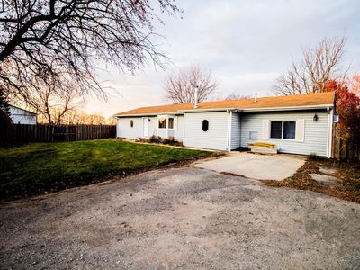 109 6th St, Wheeler, IN, 46393