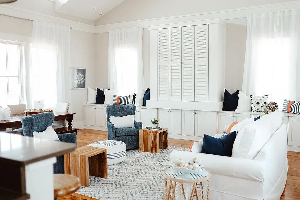 105 Washboard Ct — Photo 2