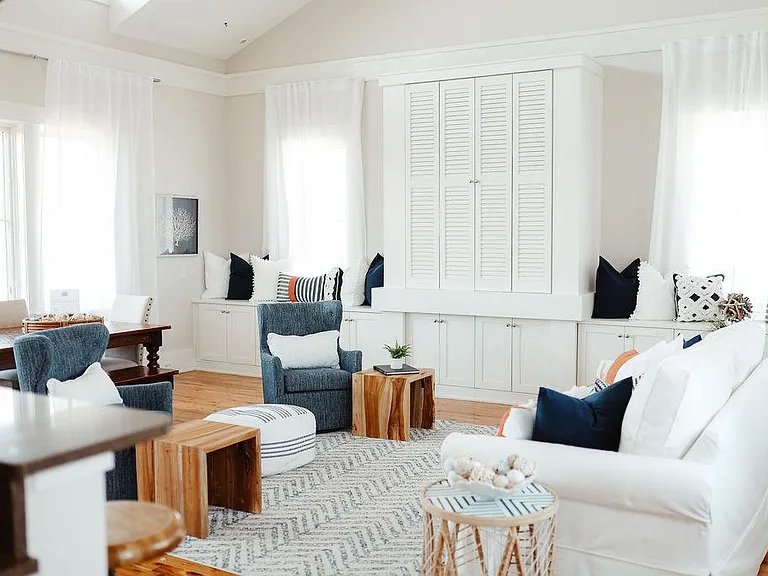 105 Washboard Ct — Photo 2