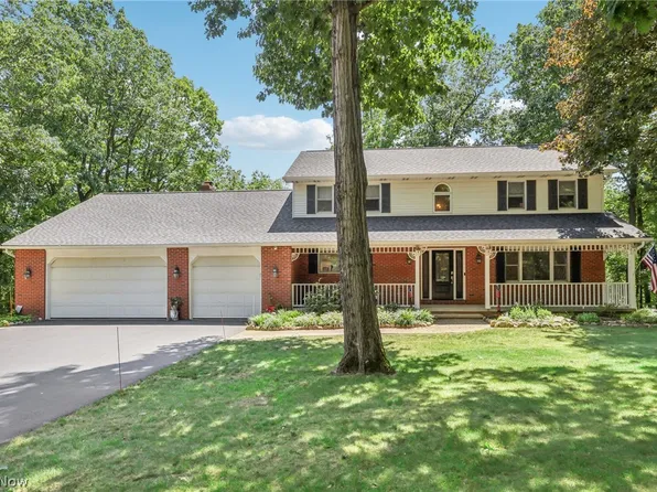 7350 Pinehill Rd, Concord Township, OH 44077