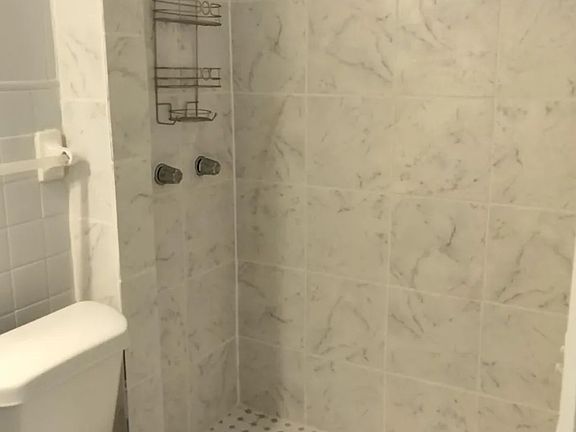 5th image of 742 Ernona St #742