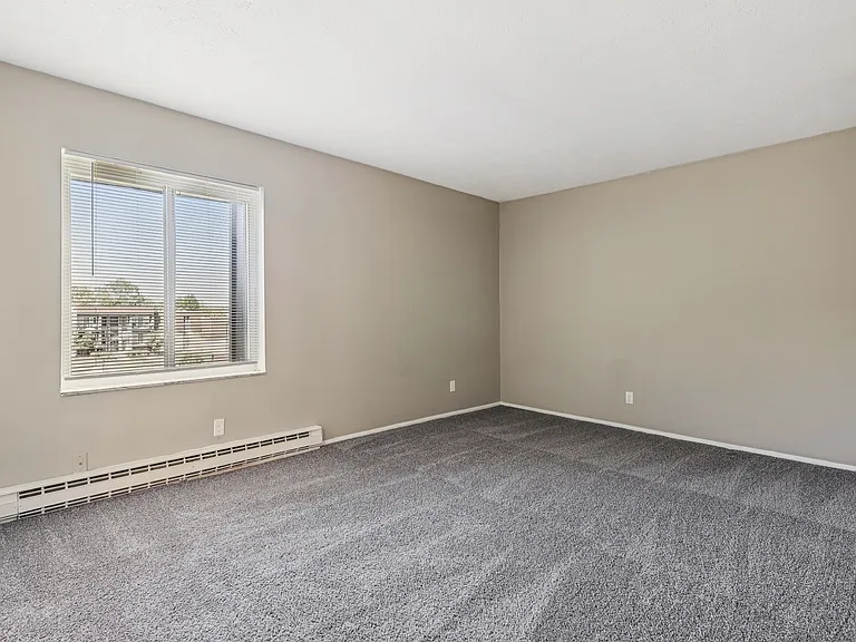Oakwood Apartments — Photo 24