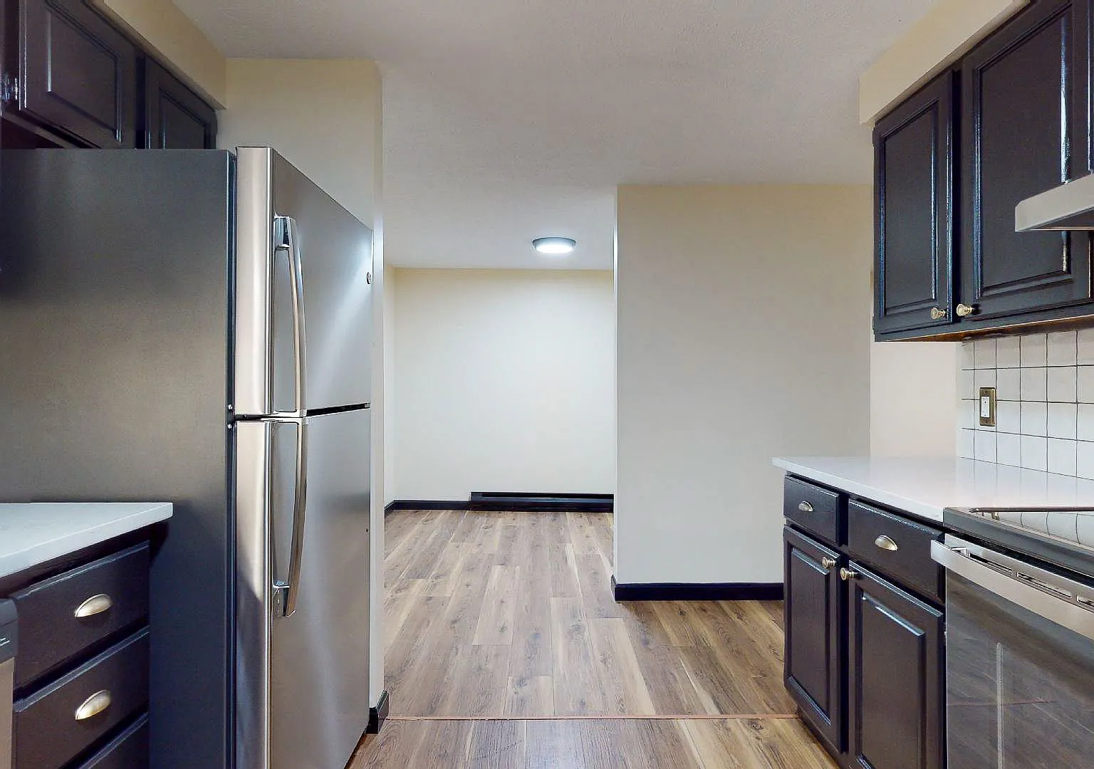 Beacon Court — Photo 2