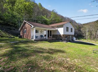 11343 Robinson Hollow Rd, Coeburn, VA 24230