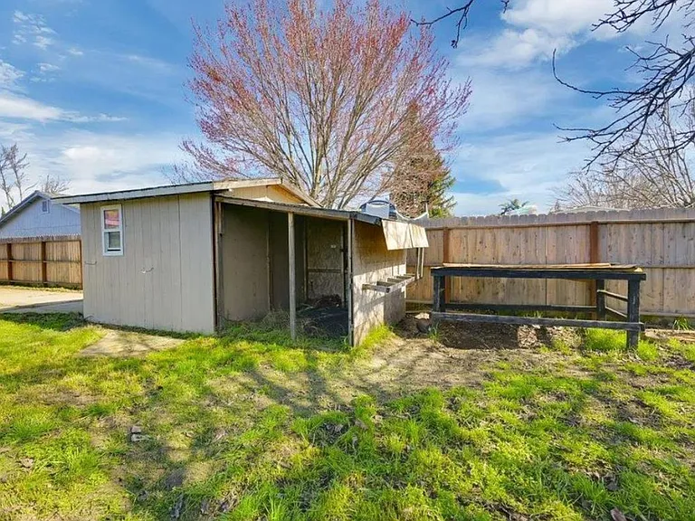 1376 Lisa Way — Photo 11