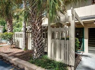 6 Woodward Ave APT D1, Hilton Head Island, SC 29928