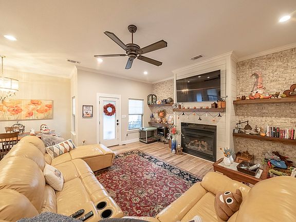 5th image of 4812 Yearwood Dr