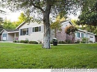 283 Quinnhill Rd, Los Altos, CA 94024