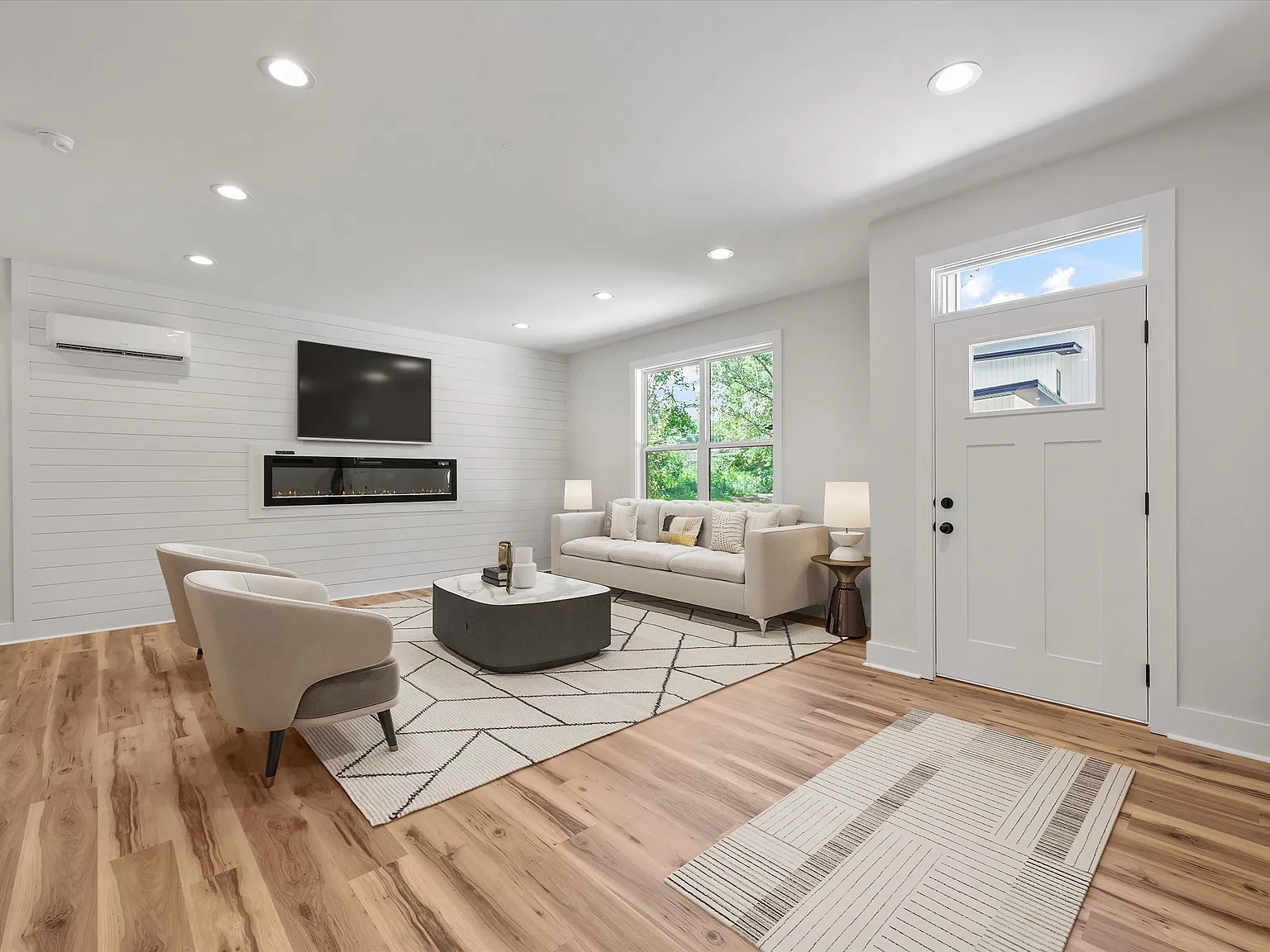 3 bed, 2.5 bath, 1234 sqft, $2,500 — Photo 2