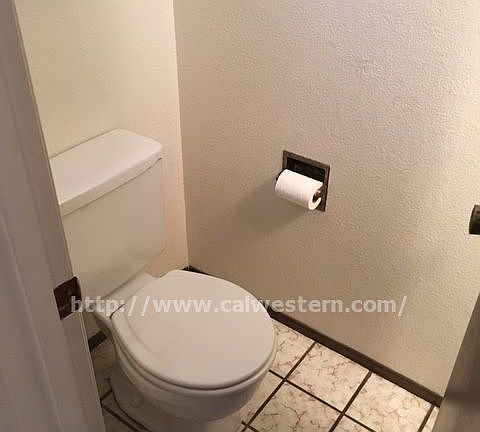 5th image of 5226 Meridian Ave