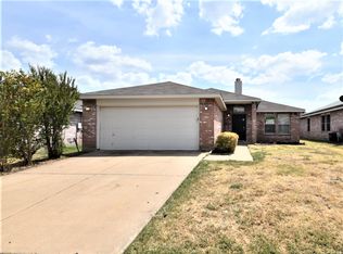 804 Engleside Dr, Arlington, TX 76018