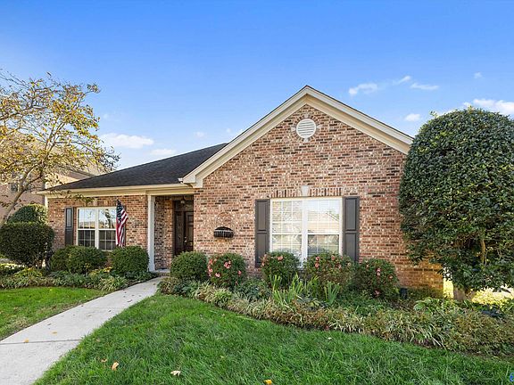2nd image of 3110 Shoreway Cir SE