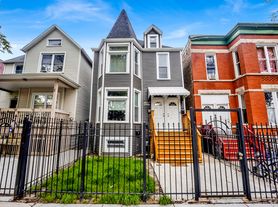 1821 N Tripp Ave, Chicago, IL