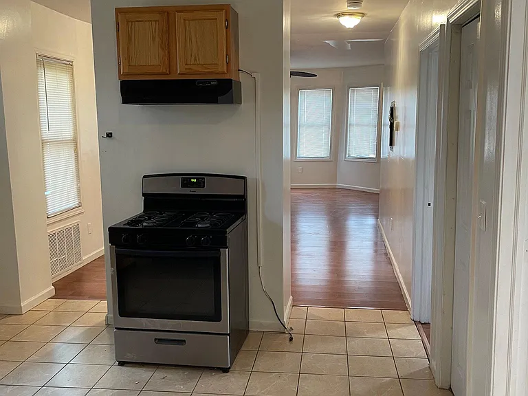 481 S 11th St #1 — Photo 9