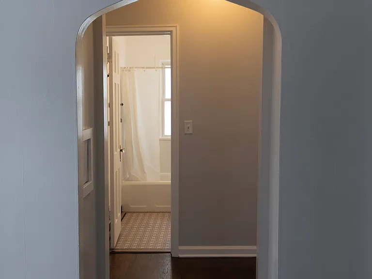 4406 Center St — Photo 12