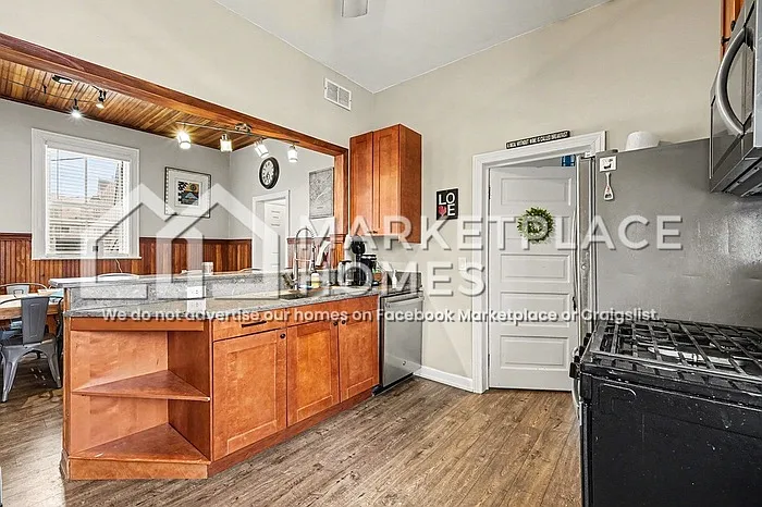 1391 Woodbridge St — Photo 11