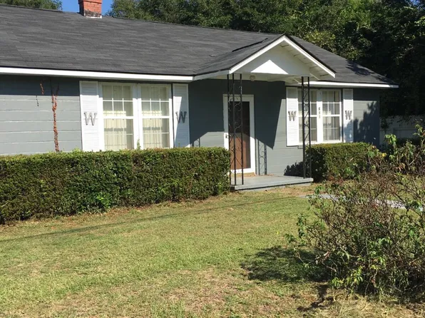 613 Main St, Varnville, SC 29944