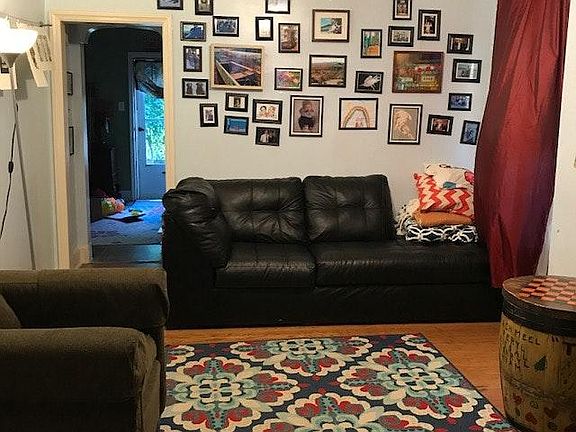 2nd image of 1402 W 7th St #1