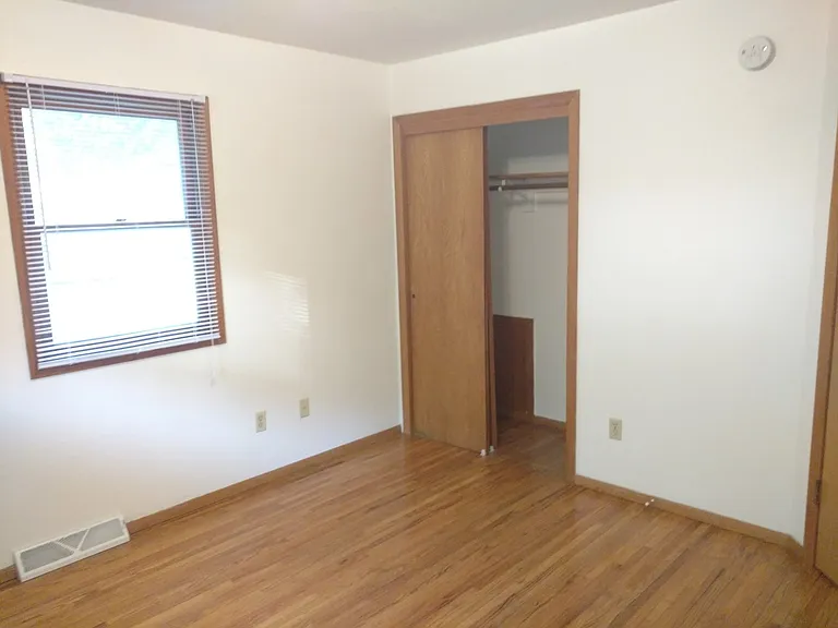 2110 Melrose Ct — Photo 5