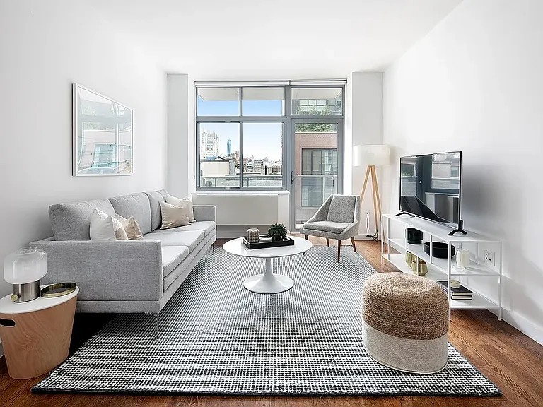 260 W 26th St #7I — Photo 1