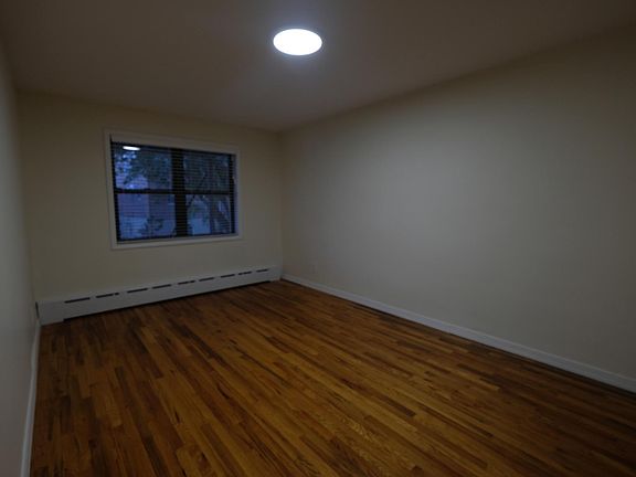 5th image of 3268 Lucerne St #1