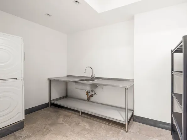 250 Mercer Street image 15 of 15