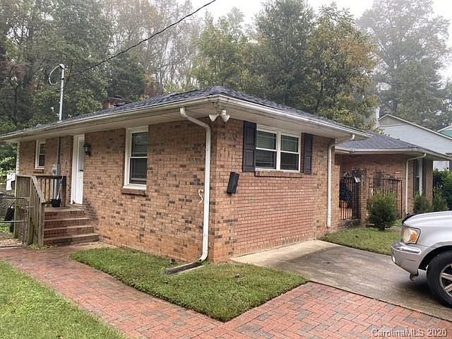 2nd image of 3431 Donovan Pl