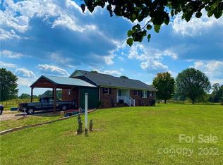 3579 Toms Rd, Claremont, NC 28610