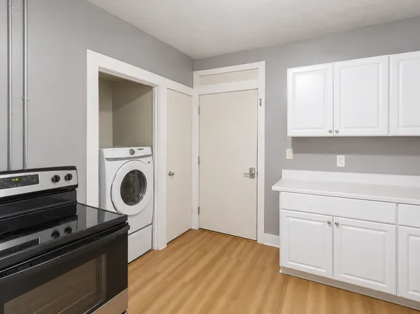20 Central St, 20 Central St #1R, West Brookfield, MA 01585