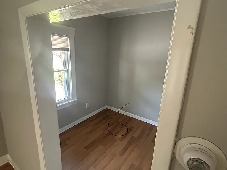 2447 Tremont St #FRONT — Photo 2